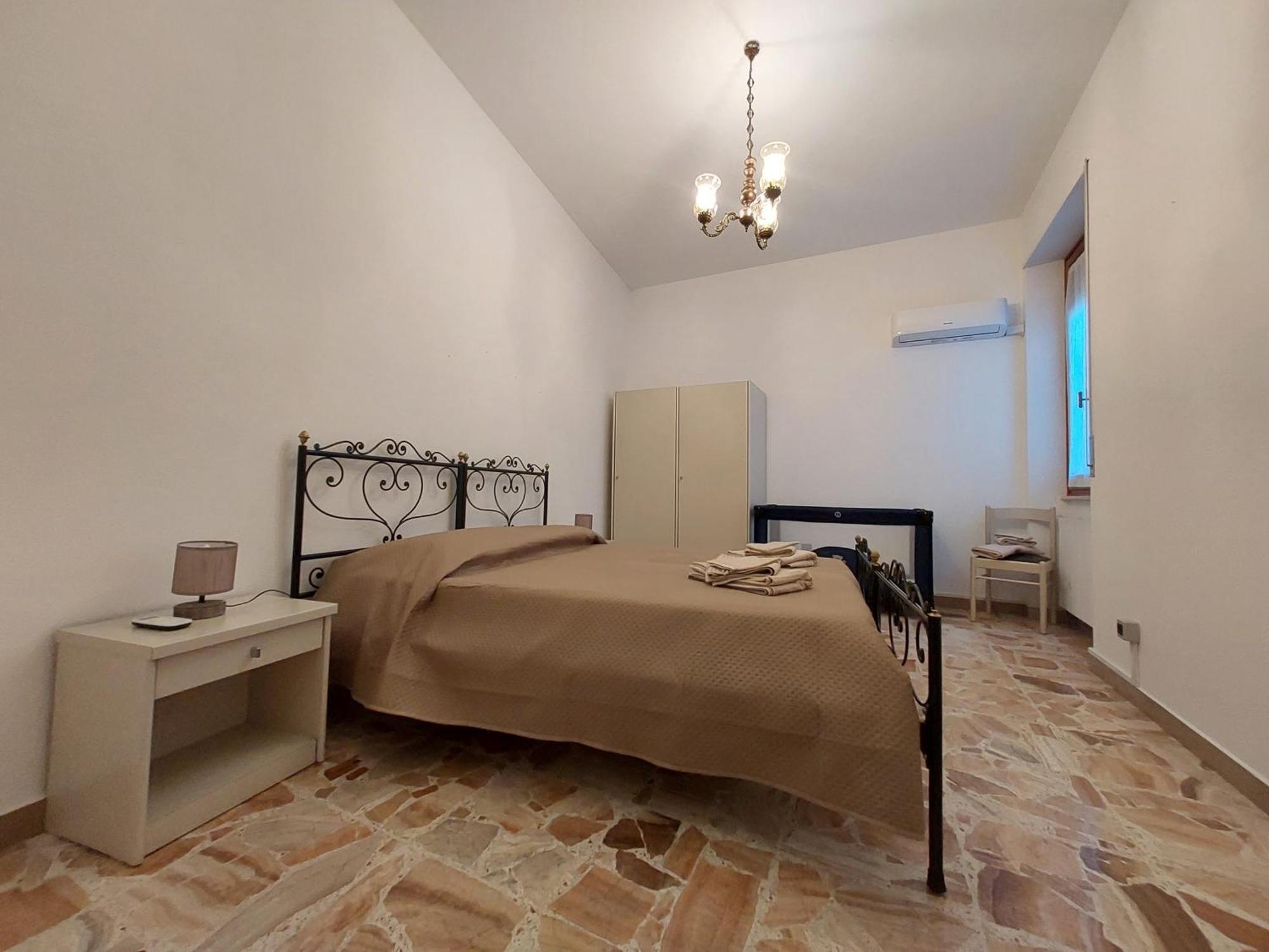 Casa Vacanze Zarinu Orgosolo Exterior photo